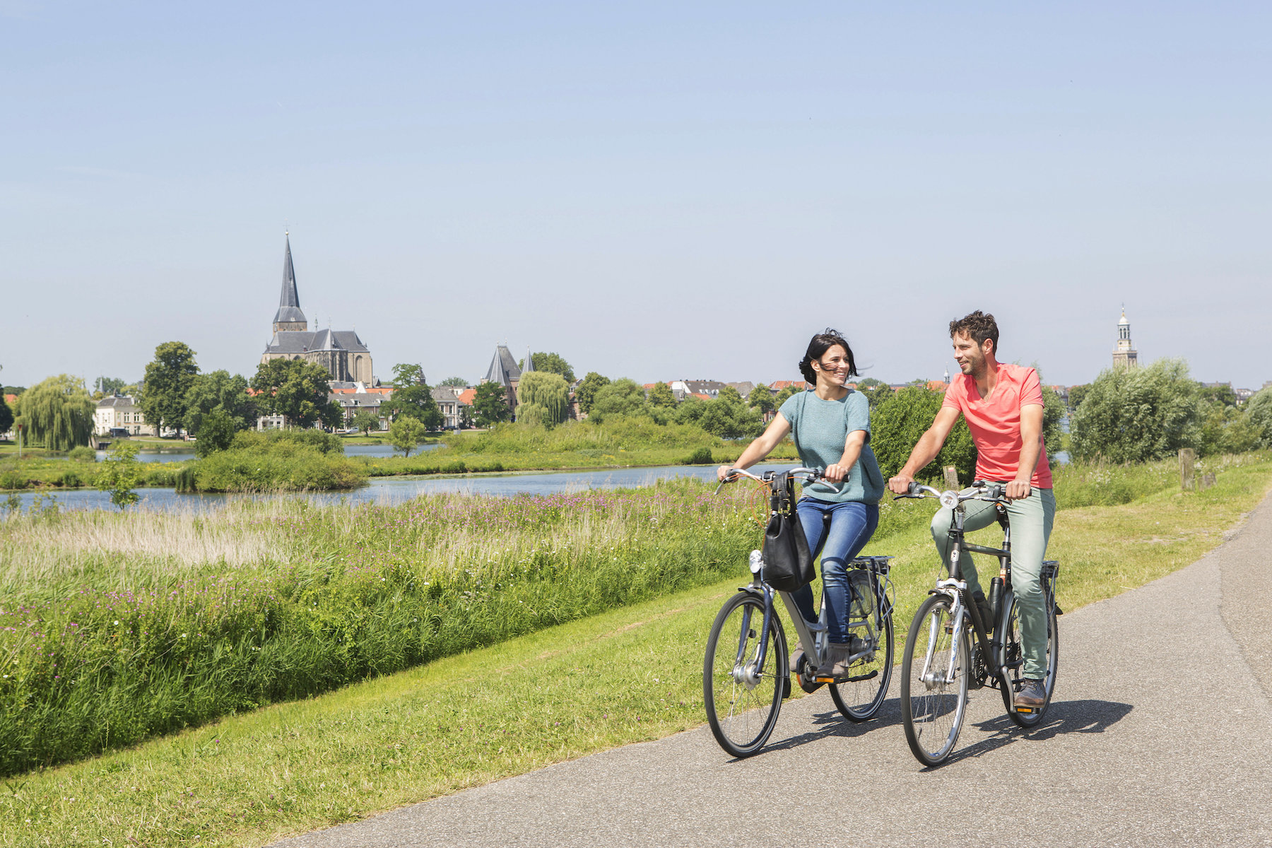 Heerlijk fietsen in Nederland: 8 gratis routes in mailbox - Blog — Goodbye.be — Online en offline magazine over vakantie & vrije tijd